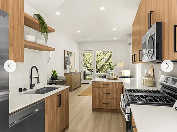 3rd image of 5623 26th Ave NW