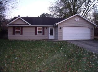 7 New Moon Ter N, Springfield, MI 49037