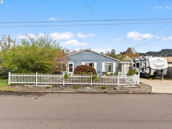 527 W Berdine St, Roseburg, OR 97471