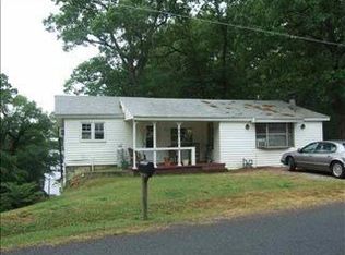 487 Lake Forest Dr, Waterloo, SC 29384