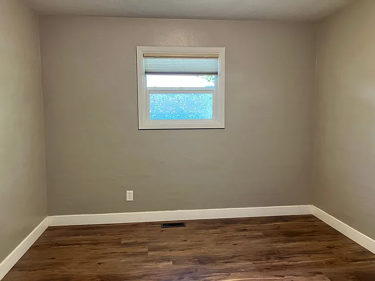 3864 Bartlett Dr SE — Photo 15