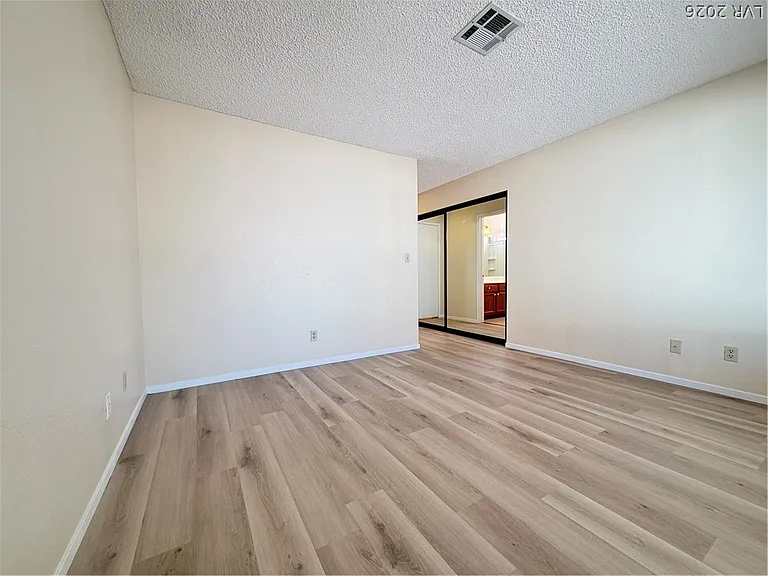 7756 Cobden Ct — Photo 8