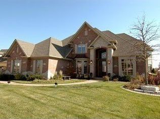 3656 Broadleaf Ave, Elgin, IL 60124