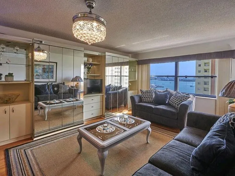 4550 Cove Cir #808 — Photo 3