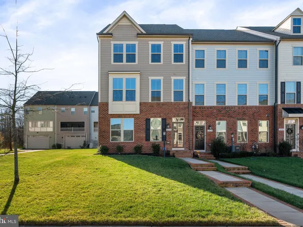 18037 Red Mulberry Rd, Dumfries, VA 22026