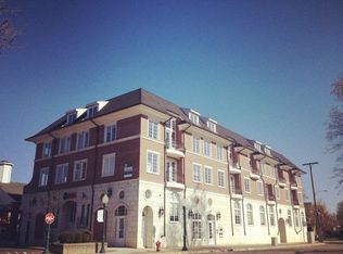 730 Penniman Ave APT 302, Plymouth, MI 48170