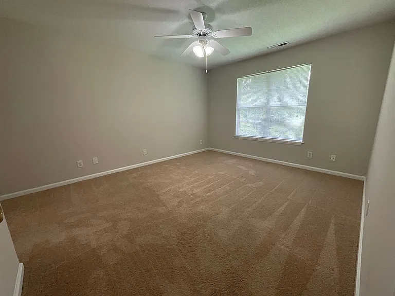Meridian Park Apartments — Photo 28