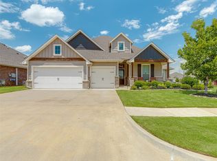 10101 NW 137th St, Yukon, OK 73099