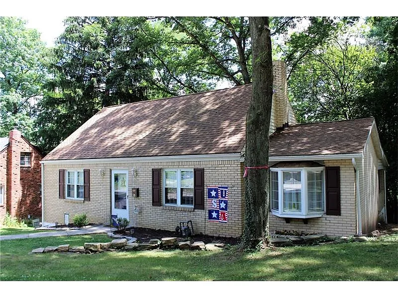 249 Logan Rd photo 1