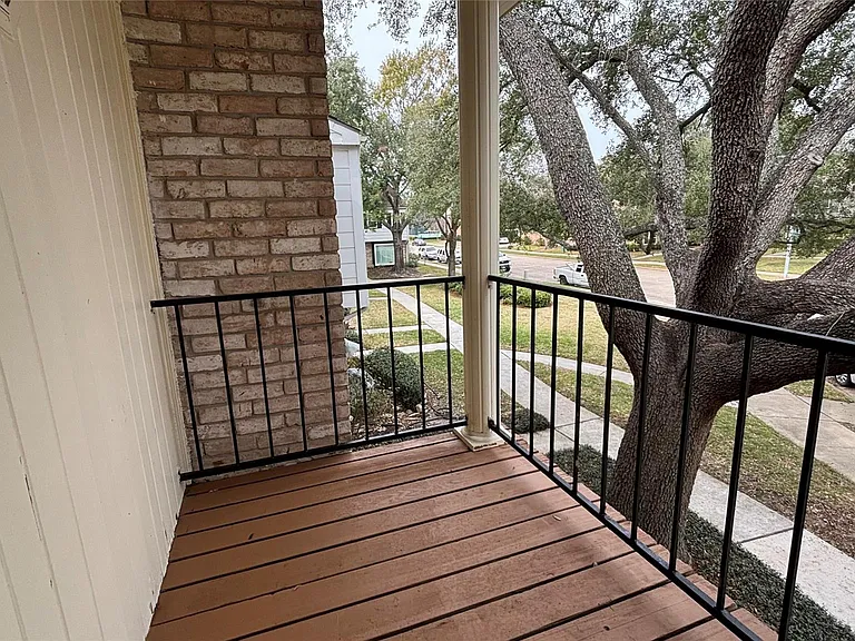 14147 Misty Meadow Ln — Photo 24