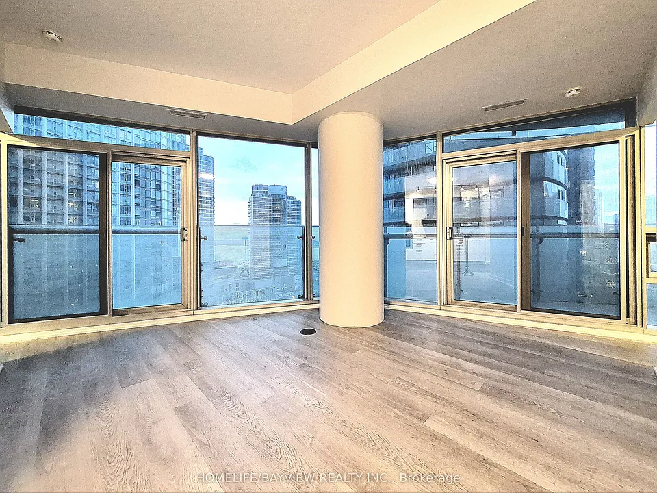 14 York St #1305