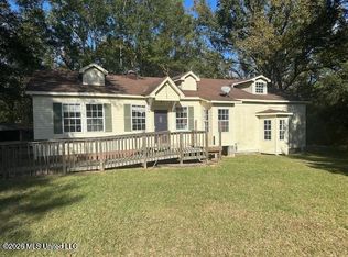 136 Plummer Cir, Jackson, MS 39212