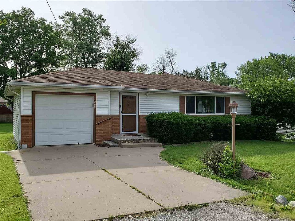 1st image of 208 Jo Ave