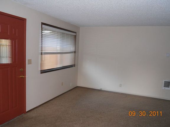 3rd image of 1401 NE 143rd Ave