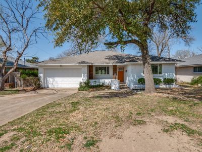 917 Golden Trophy Dr, Dallas, TX, 75232