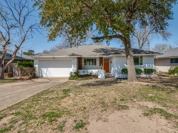 917 Golden Trophy Dr, Dallas, TX 75232