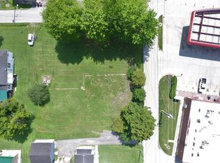 3102 Putnam Ave, Hurricane, WV 25526