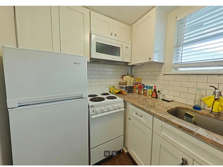 768 Osceola St #B — Photo 4
