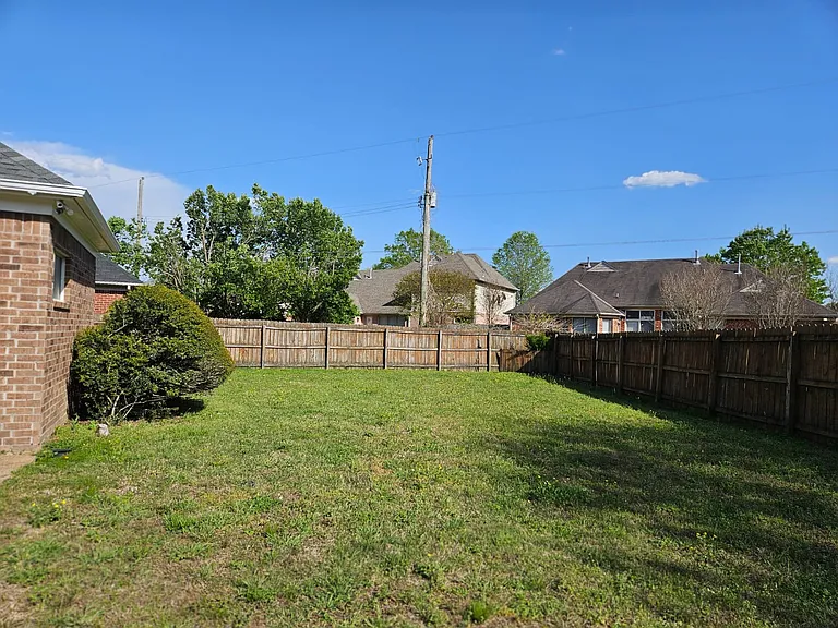1573 Siskin Dr — Photo 42