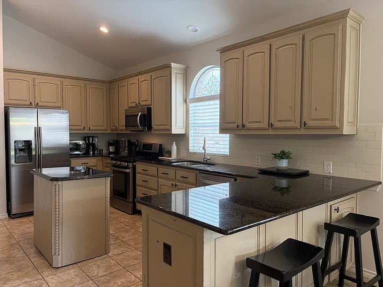 4112 Ellenboro Ln — Photo 2