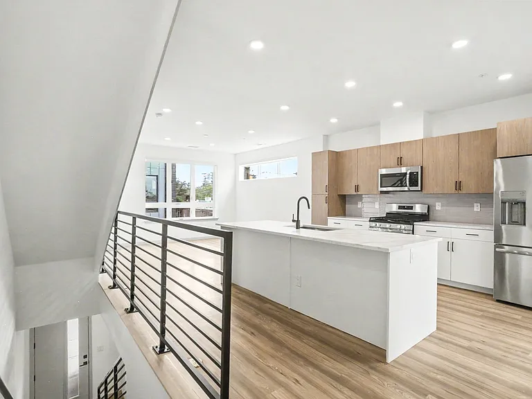 University Hills Townhomes — Photo 97