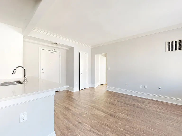 Dining/Living room