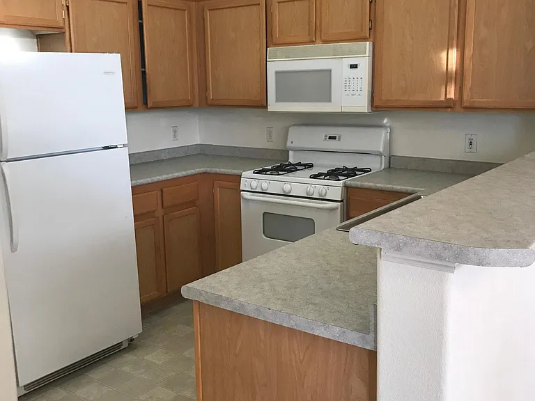 700 Carnegie St #1 — Photo 6