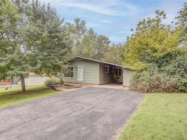 13 Jupiter Dr, Belleville, IL 62226