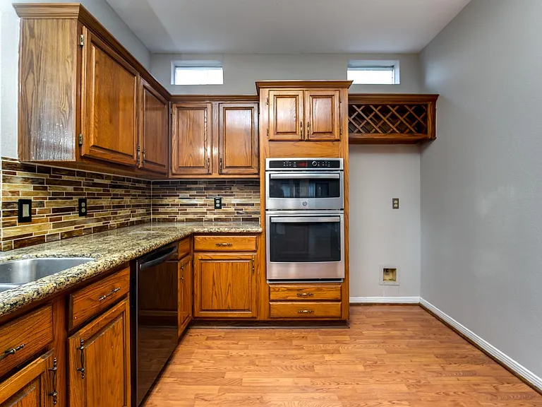 2710 Double Lake Dr — Photo 16