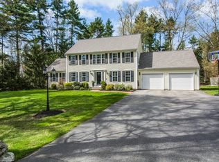 94 Fairview Park Rd, Sturbridge, MA 01566