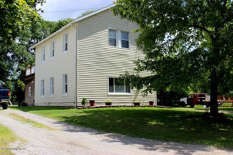 1st image of 214 Water St
