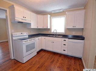 1209 20th Ave SE, Decatur, AL 35601