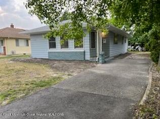 312 Saint Thomas Dr, Toms River, NJ 08757