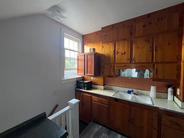 104 Dumont Ave #2 — Photo 7
