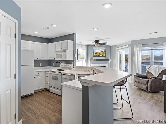 5th image of 521 Park Place Dr Unit 4C