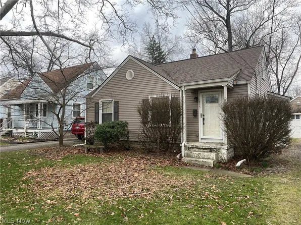 625 Meadowbrook Ave SE, Warren, OH 44484