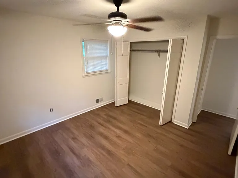 54 Dickson Cir — Photo 15