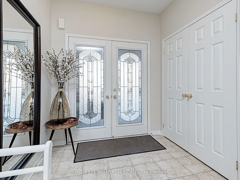 4673 Leanna Heights Rd — Photo 3
