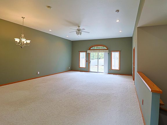3rd image of 2730 Eland Ct