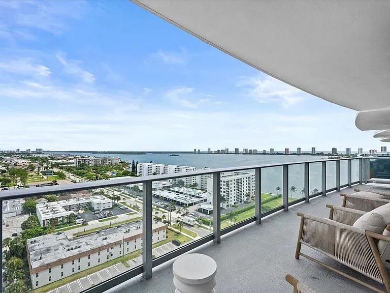 220 Lake Shore Dr #1513 — Photo 1