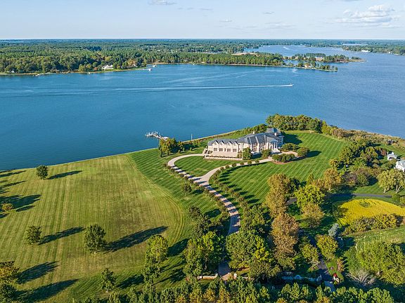 5th image of Morgans Point Dr