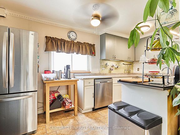 5th image of 35 Caroline St