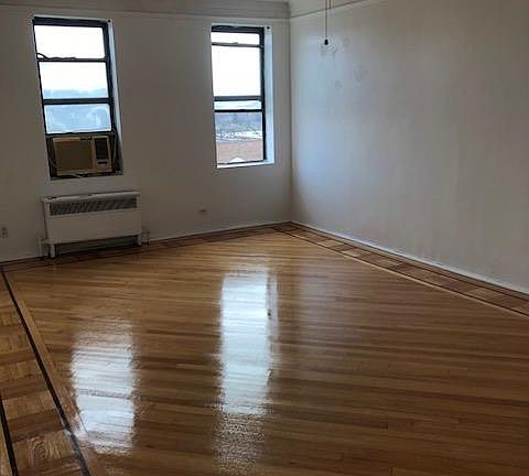 5th image of 1 Broad Pkwy APT 5B