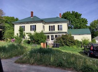 90 Lincoln St, Calais, ME 04619