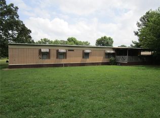 2303 E McKenzie Ave, Pocola, OK 74902