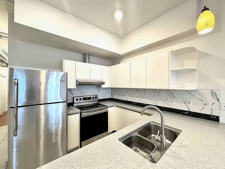 309 Sycamore Street Apartments — Photo 28