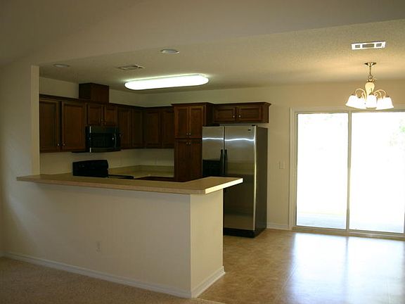 3rd image of 694 Mozingo Ln