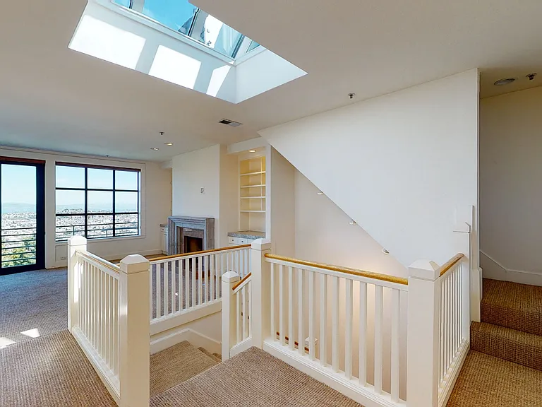 215 Upper Ter — Photo 21