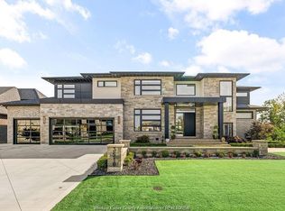 3510 Fiorina St, Lasalle, ON N9H0M9