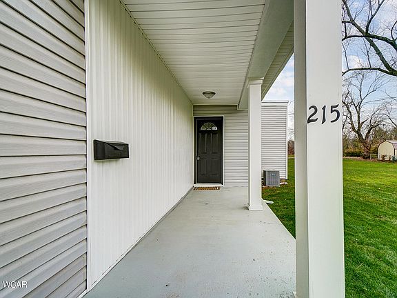 5th image of 215 E Main St